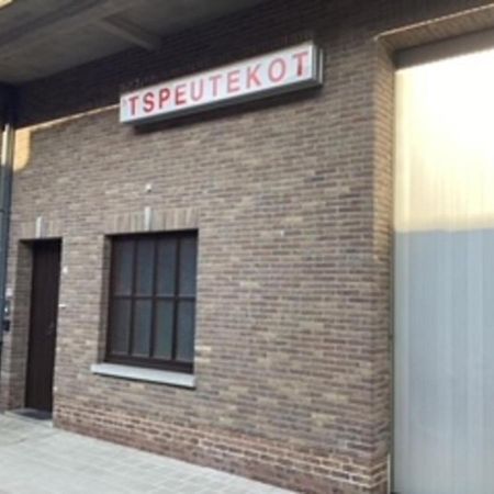't Speutekot Appartement Watou Buitenkant foto